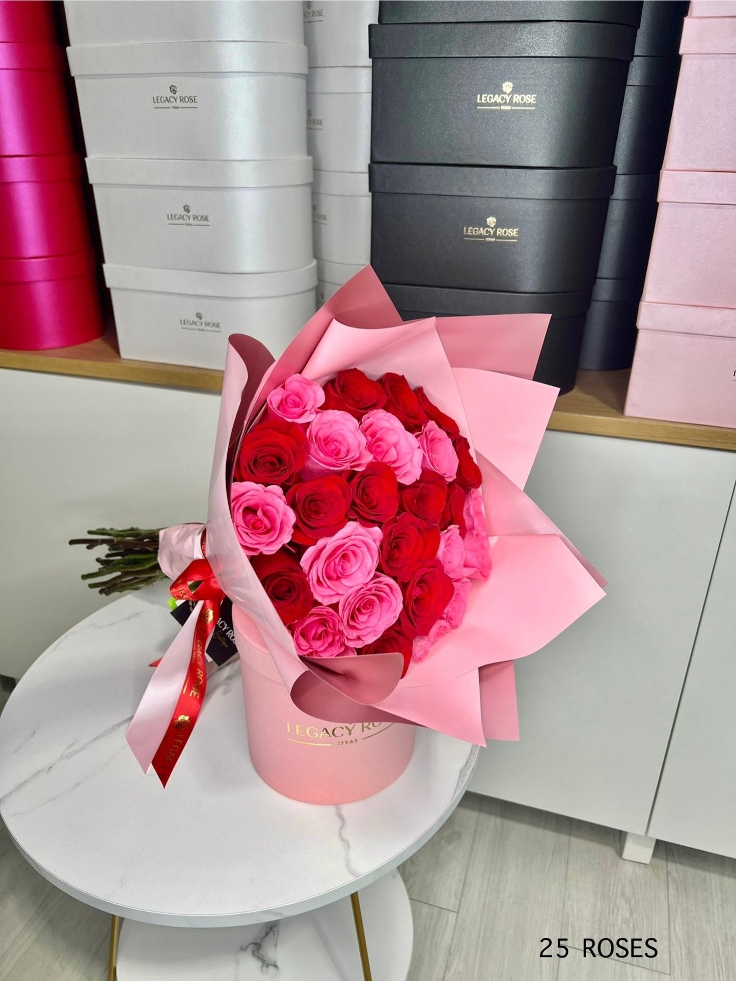 Red and Pink Rose Bouquet / Ramo Buchon - Legacy Rose TX