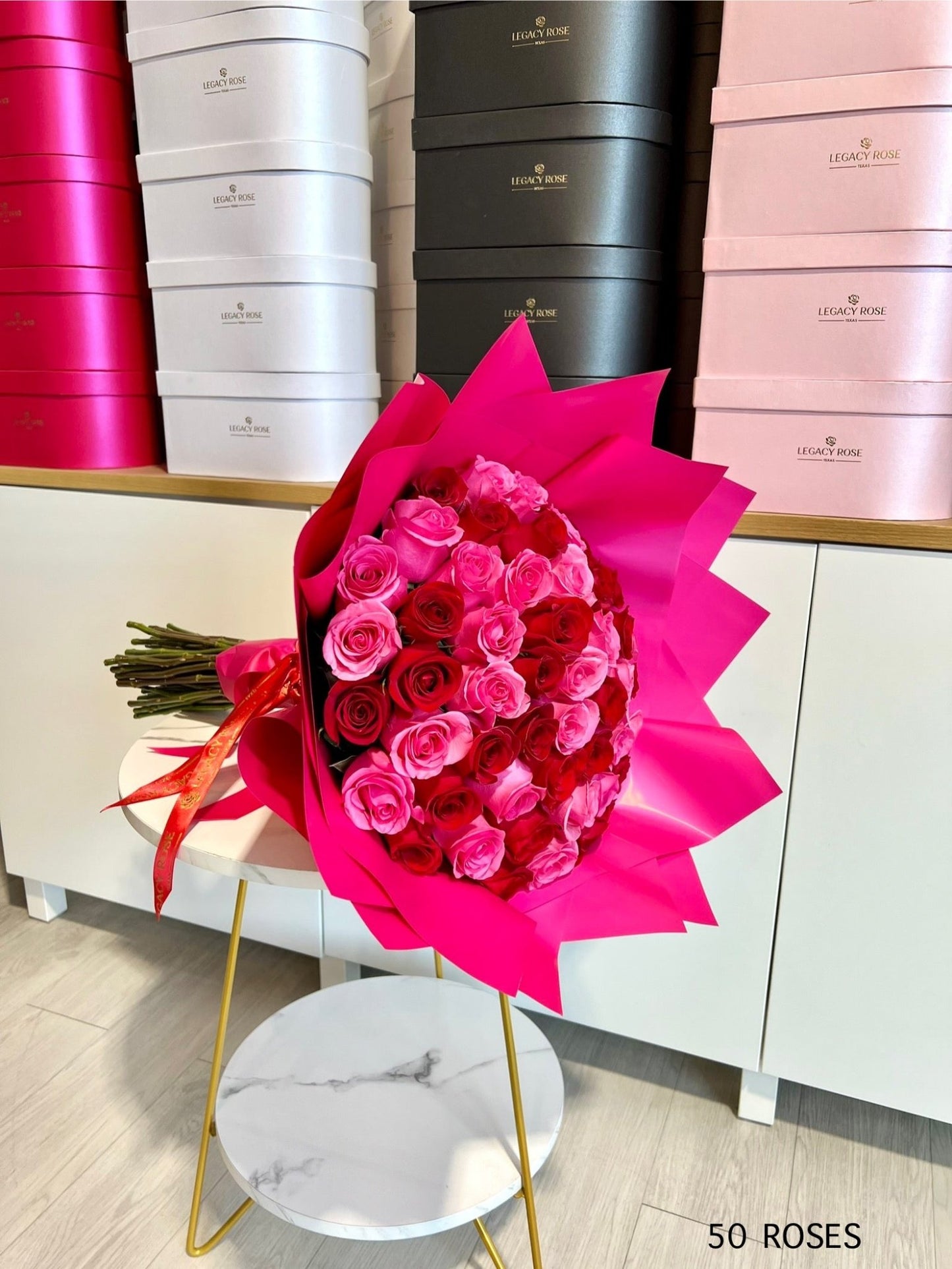 Red and Pink Rose Bouquet / Ramo Buchon - Legacy Rose TX