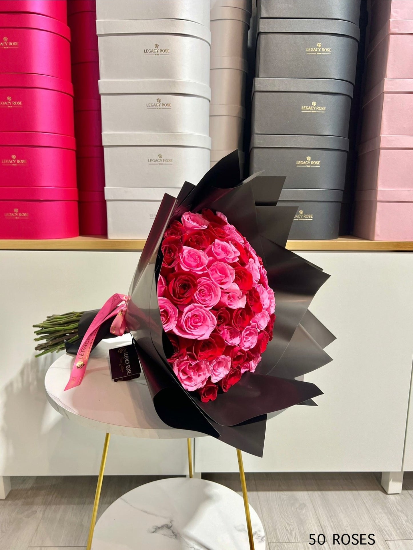 Red and Pink Rose Bouquet / Ramo Buchon - Legacy Rose TX