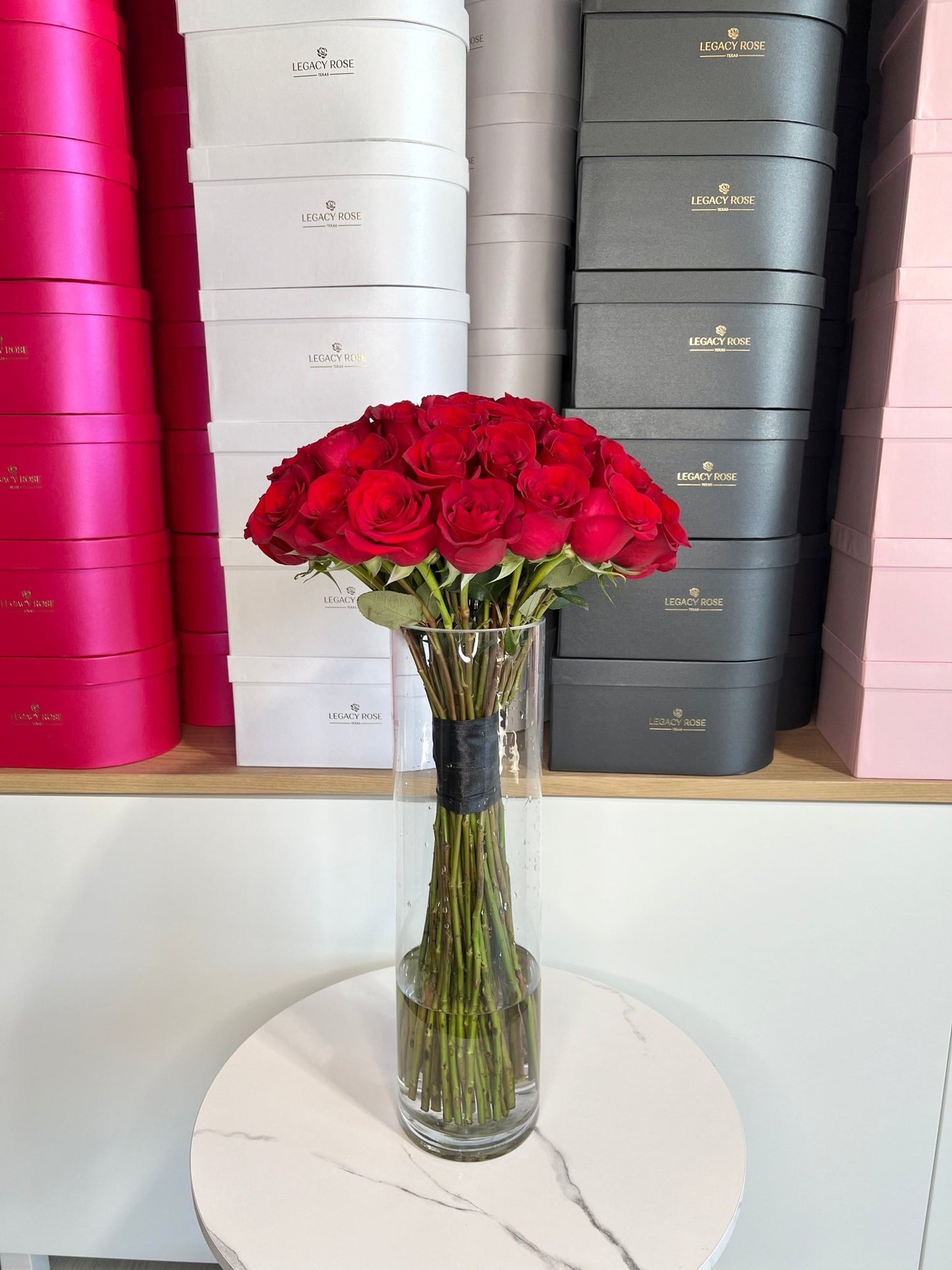50 Rose Bouquet in Vase - Legacy Rose TX