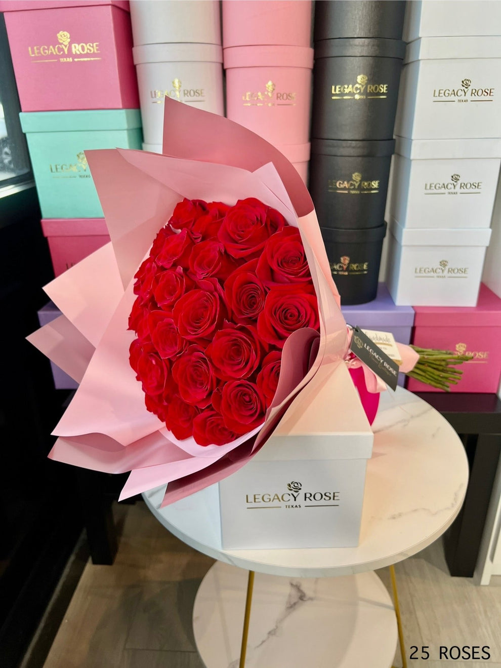 Red Rose Bouquet / Ramo Buchon – Legacy Rose TX