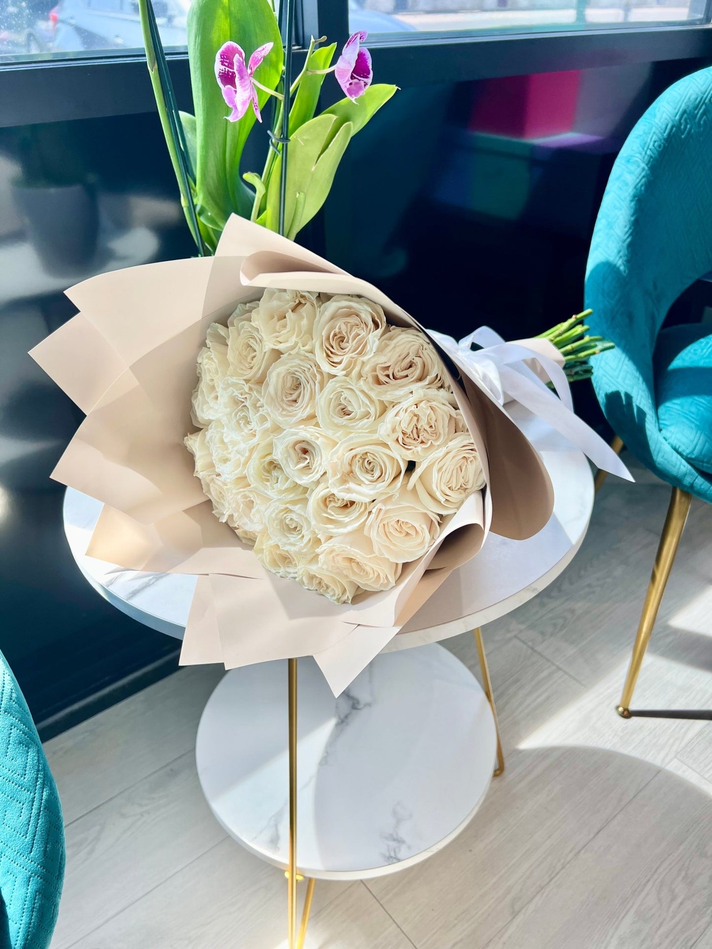 25 White Rose Bouquet 